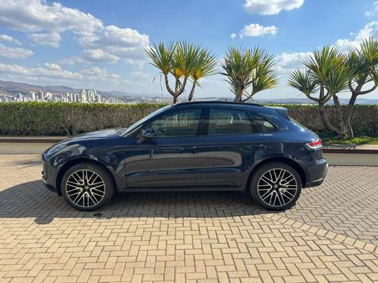 PORSCHE-MACAN-2022