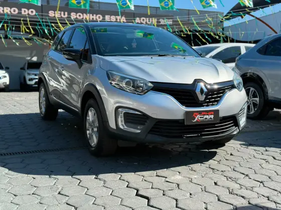 RENAULT CAPTUR 1.6 16V SCE FLEX LIFE X-TRONIC RENAULT CAPTUR 1.6 16V SCE FLEX LIFE X-TRONIC