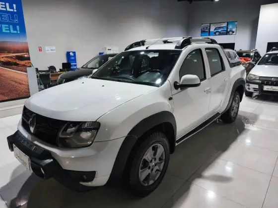 RENAULT DUSTER OROCH 2.0 16V HI-FLEX DYNAMIQUE AUTOMÁTICO RENAULT DUSTER OROCH 2.0 16V HI-FLEX DYNAMIQUE AUTOMÁTICO
