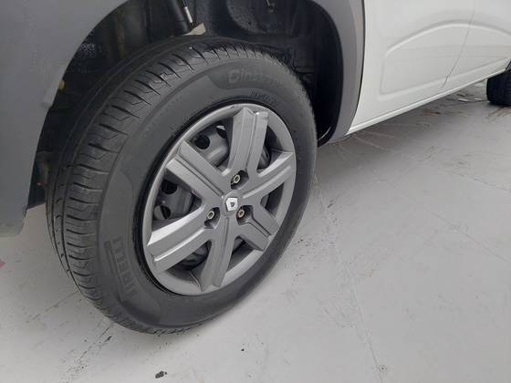 /en/city/cate-car-used-car/renault-kwid-2026-1-0-12v-sce-flex-zen-manual-48541228719997952/-14