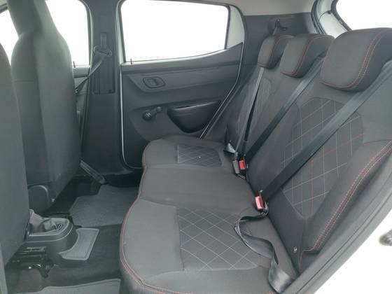 /en/city/cate-car-used-car/renault-kwid-2025-1-0-12v-sce-flex-zen-manual-48542109993666560/-17