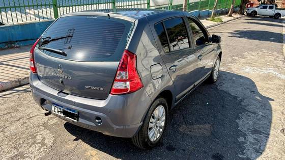 RENAULT SANDERO 1.6 PRIVILÉGE 16V FLEX 4P AUTOMÁTICO