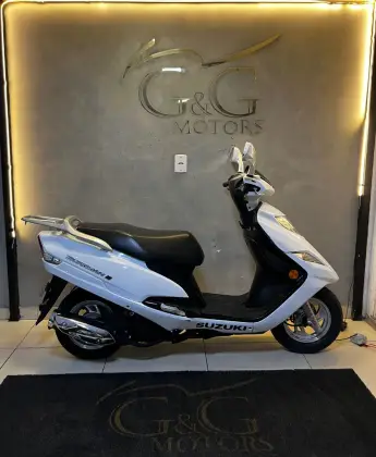 SUZUKI BURGMAN i SUZUKI BURGMAN i