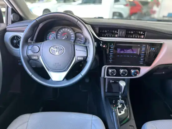 TOYOTA-COROLLA-2018