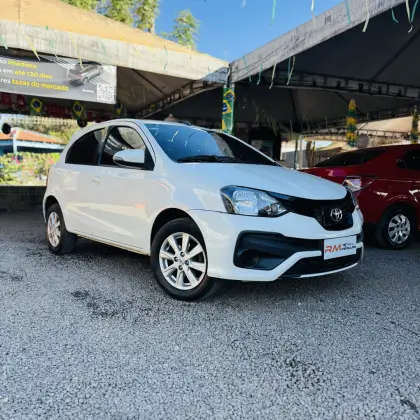 TOYOTA ETIOS 1.5 X PLUS 16V FLEX 4P MANUAL TOYOTA ETIOS 1.5 X PLUS 16V FLEX 4P MANUAL