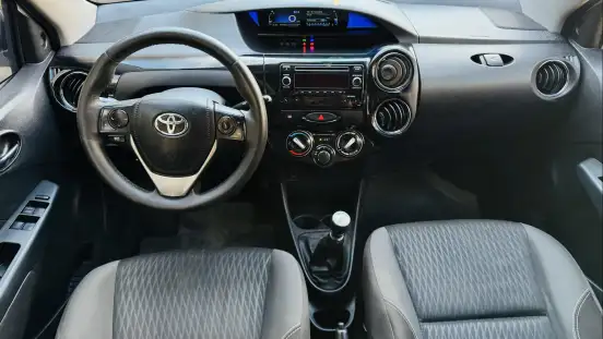 TOYOTA-ETIOS-2020