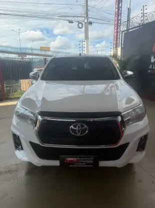 TOYOTA-HILUX-2019