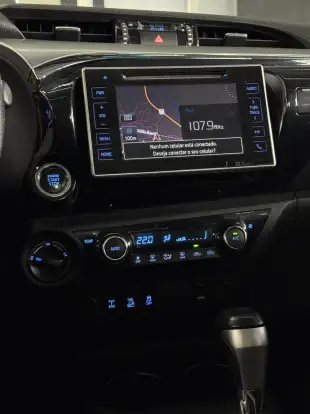 TOYOTA-HILUX-2018