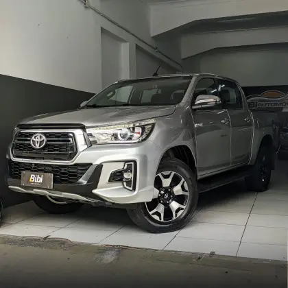 TOYOTA HILUX 2.8 SRX 4X4 CD 16V DIESEL 4P AUTOMÁTICO