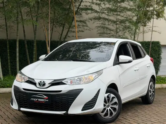 TOYOTA YARIS 1.3 16V FLEX XL LIVE MULTIDRIVE TOYOTA YARIS 1.3 16V FLEX XL LIVE MULTIDRIVE
