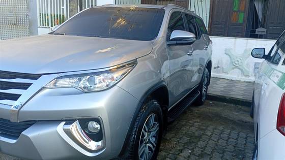 TOYOTA HILUX SW4 2.7 SRV 7 LUGARES 4X2 16V FLEX 4P AUTOMÁTICO