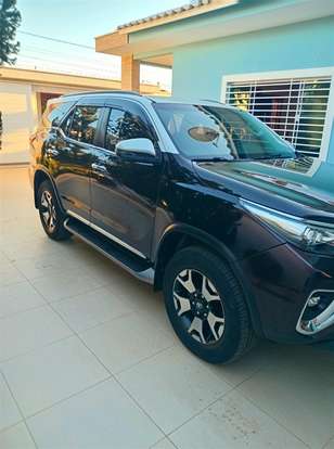 TOYOTA-HILUX SW4-2019