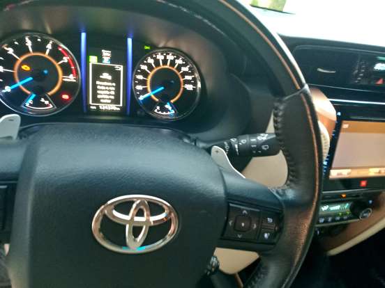 TOYOTA-HILUX SW4-2.8 SRX DIAMOND 4X4 7 LUGARES 16V TURBO INTERCOOLER DIESEL 4P AUTOMÁTICO TOYOTA-HILUX SW4-2019