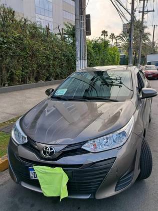 TOYOTA YARIS 1.5 16V FLEX SEDAN XL LIVE MULTIDRIVE