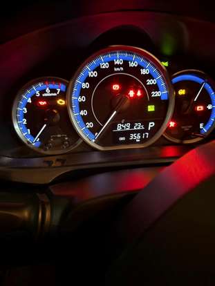 TOYOTA-YARIS-2024