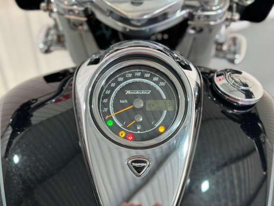 TRIUMPH-THUNDERBIRD COMMANDER ABS TRIUMPH-THUNDERBIRD COMMANDER ABS-2014