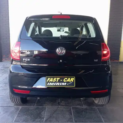 VOLKSWAGEN-FOX-2013
