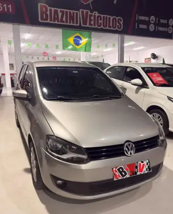 VOLKSWAGEN FOX 1.6 MI 8V FLEX 4P MANUAL VOLKSWAGEN FOX 1.6 MI 8V FLEX 4P MANUAL