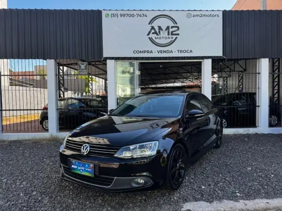 VOLKSWAGEN JETTA 2.0 COMFORTLINE FLEX 4P TIPTRONIC
