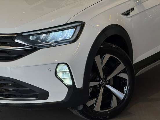 VOLKSWAGEN-NIVUS-1.0 200 TSI TOTAL FLEX HIGHLINE AUTOMÁTICO VOLKSWAGEN-NIVUS-2023