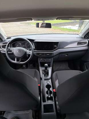 VOLKSWAGEN-POLO-2024