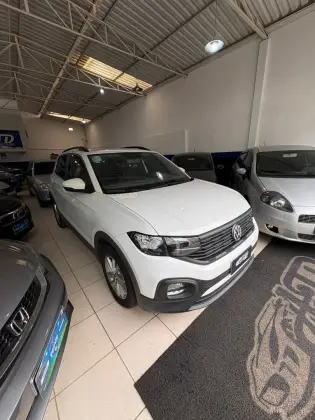 VOLKSWAGEN T-CROSS 1.0 200 TSI TOTAL FLEX AUTOMÁTICO VOLKSWAGEN T-CROSS 1.0 200 TSI TOTAL FLEX AUTOMÁTICO