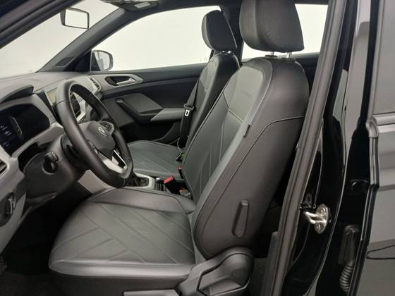 /en/city/cate-car-used-car/volkswagen-t-cross-2025-1-0-200-tsi-total-flex-comfortline-automatic-48549089798916096/-16