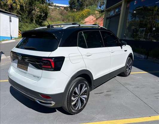 VOLKSWAGEN-T-CROSS-2023