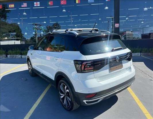 VOLKSWAGEN-T-CROSS-2023