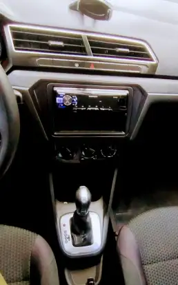 VOLKSWAGEN-VOYAGE-2021