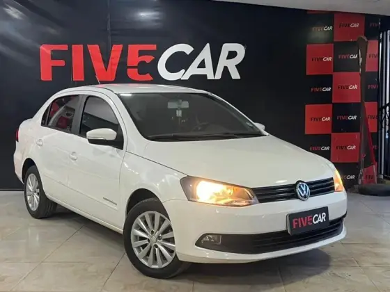 VOLKSWAGEN VOYAGE 1.6 MI COMFORTLINE 8V FLEX 4P MANUAL VOLKSWAGEN VOYAGE 1.6 MI COMFORTLINE 8V FLEX 4P MANUAL