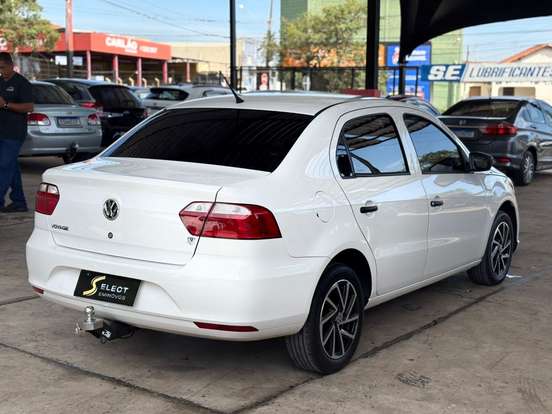 VOLKSWAGEN-VOYAGE-1.0 12V MPI TOTALFLEX 4P MANUAL VOLKSWAGEN-VOYAGE-2022