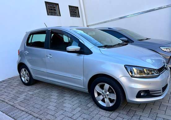 VOLKSWAGEN-FOX-2017