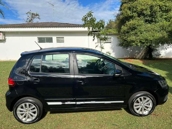 VOLKSWAGEN-FOX-1.6 MSI TOTAL FLEX CONNECT 4P I-MOTION VOLKSWAGEN-FOX-2017