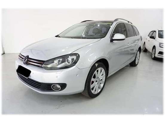 VOLKSWAGEN-JETTA-2010