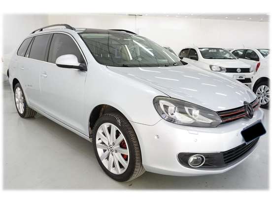 VOLKSWAGEN-JETTA-2010
