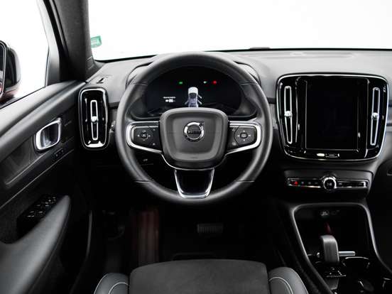 VOLVO-C40-P8 RECHARGE PURE ELECTRIC AWD VOLVO-C40-2022
