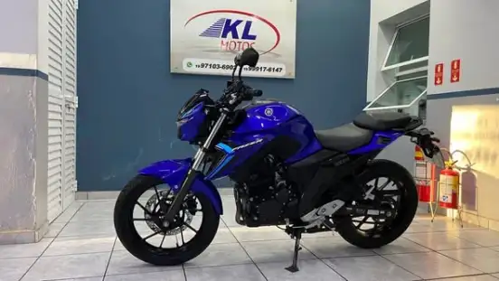YAMAHA-FZ25 FAZER CONNECTED ABS-2025
