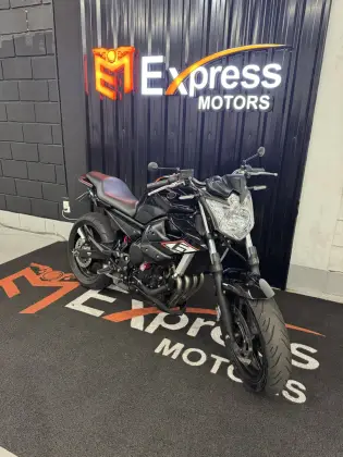 YAMAHA XJ6 N YAMAHA XJ6 N
