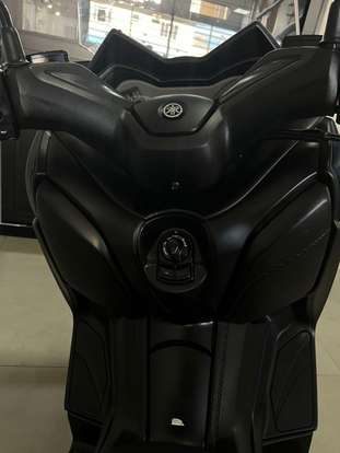 YAMAHA-XMAX ABS-2022