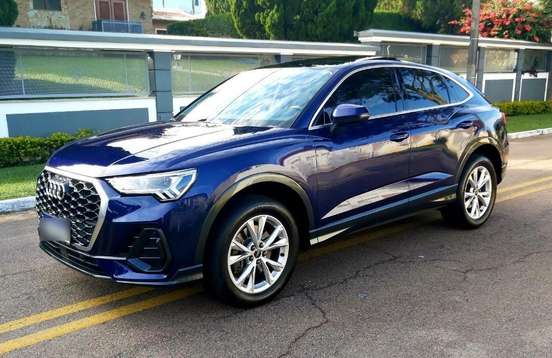 AUDI-Q3-2022