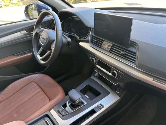 AUDI-Q5-2024
