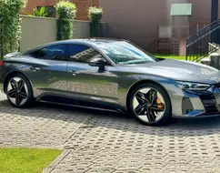 AUDI RS E-TRON GT ELÉTRICO QUATTRO AUDI RS E-TRON GT ELÉTRICO QUATTRO