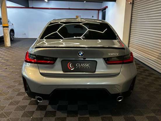 BMW-320i-2025