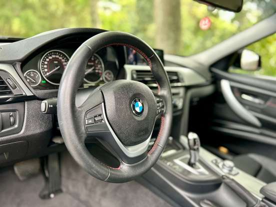 BMW-320i-2.0 GP 16V TURBO ACTIVE FLEX 4P AUTOMÁTICO BMW-320i-2013