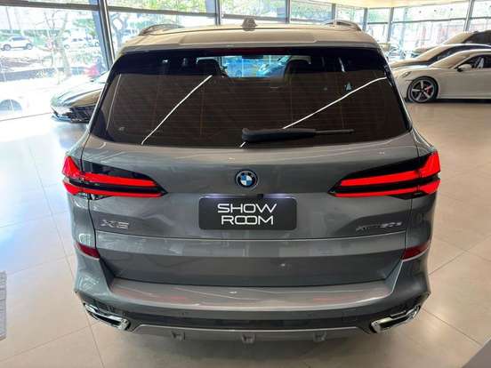 BMW-X5-2024