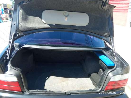 BMW-328i-2.8 TOURING 24V GASOLINA 4P AUTOMÁTICO BMW-328i-1996