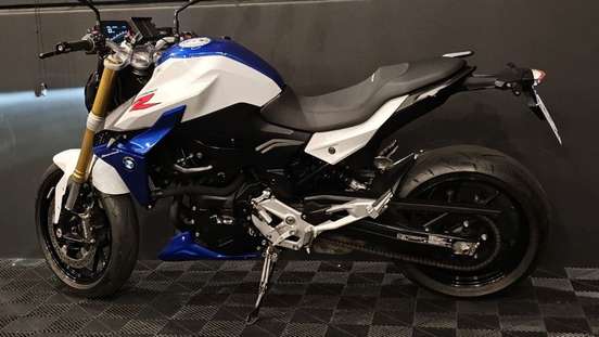 BMW-F 900 R SPORT PLUS-2023