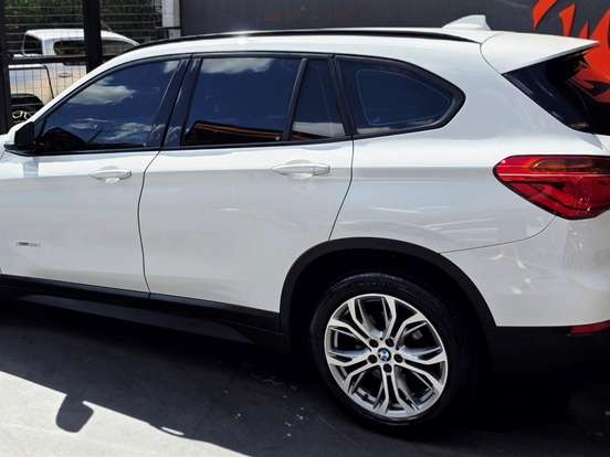 BMW-X1-2.0 16V TURBO ACTIVEFLEX SDRIVE20I 4P AUTOMÁTICO BMW-X1-2018