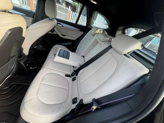BMW-X1-2022